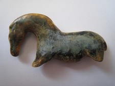 Wildpferd aus Mammutelfenbein