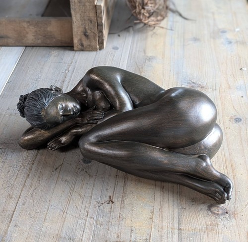 Statue figur sleeping nude - statue,