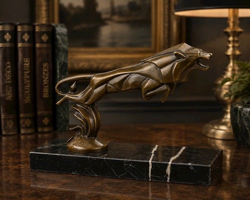 Bronzefigur